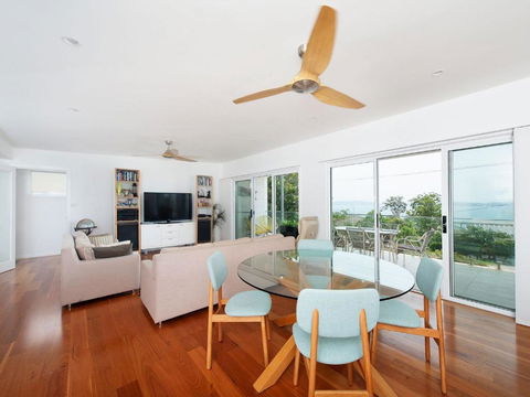 Embracing DutchiesatNelsons Bay - Inverell Accommodation 2