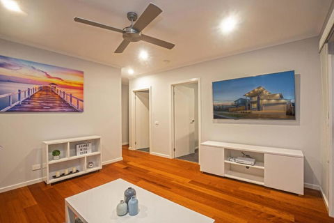 Grande Nisi Casa Cowes - Inverell Accommodation 3