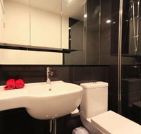 Amazing Waterfront Apartment - Inverell Accommodation