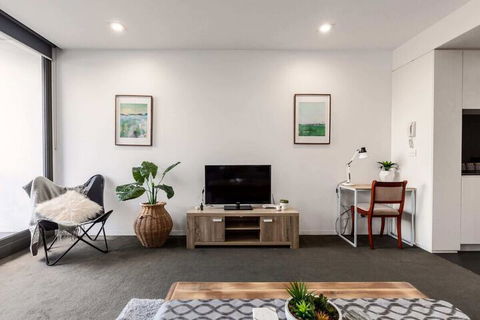 Spacious 1BD 50m From Chapel Street - Inverell Accommodation 3