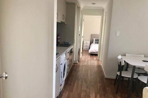 Apartment Stay Close To Surfers Paradise - Inverell Accommodation 7