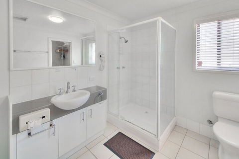 Airtrip Apartment On Russell St - Inverell Accommodation 6