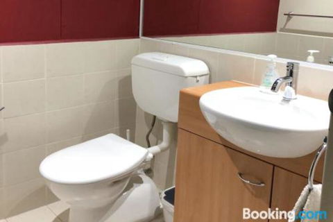 Ausmine Carrington Apartment - Inverell Accommodation 5