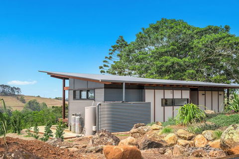 Your Luxury Escape - Carinya Cottage 3 - Inverell Accommodation 2