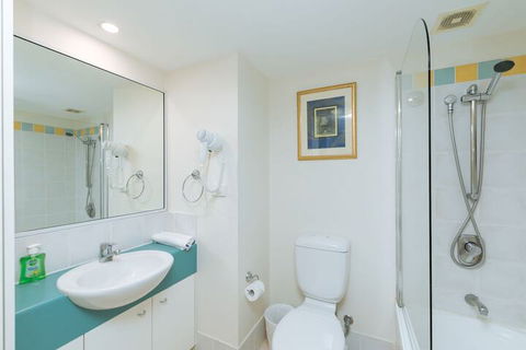 Airtrip Apartment On Edmonstone St - Inverell Accommodation 5