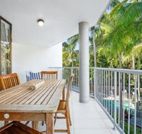 Stroll to the surf  sand Little Cove - Inverell Accommodation