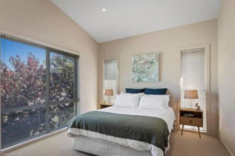 DRIFTWOOD VILLA Free Wifi Walk To Beach - Inverell Accommodation 0