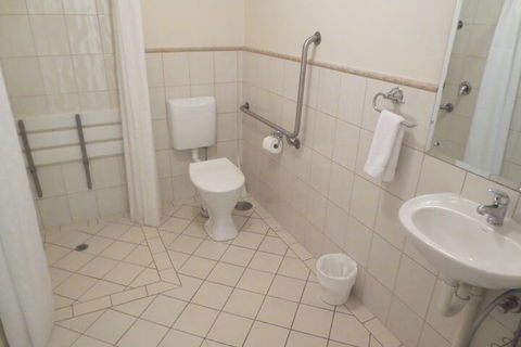 Glenelg Holiday Corporate Accommodation - Inverell Accommodation 3