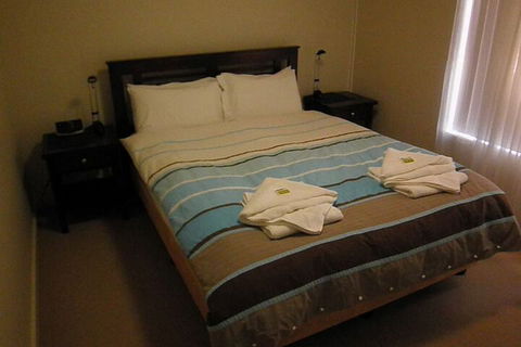 Glenelg Holiday Corporate Accommodation - Inverell Accommodation 4