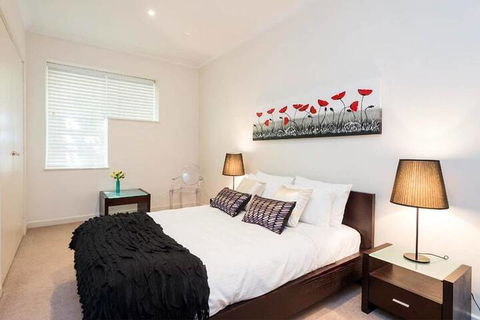 Elegant Cremorne Point Apartment MILS5 - Inverell Accommodation 3