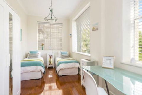 Elegant Cremorne Point Apartment MILS5 - Inverell Accommodation 1