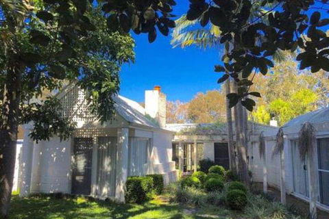 Wisteria Cottage On The Lagoon / Beach - Inverell Accommodation 0