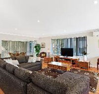 3 Bedroom House Bay Serene 15 Mistral Close - Inverell Accommodation