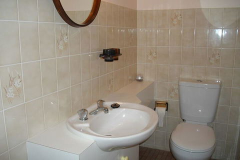 Kurranulla Unit 1 / 15 Weatherly Close - Inverell Accommodation 3