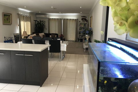 Apple House - Inverell Accommodation 3
