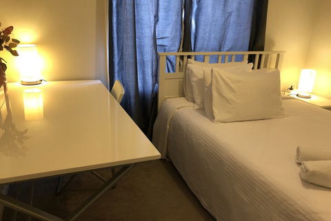 Apple House - Inverell Accommodation 7