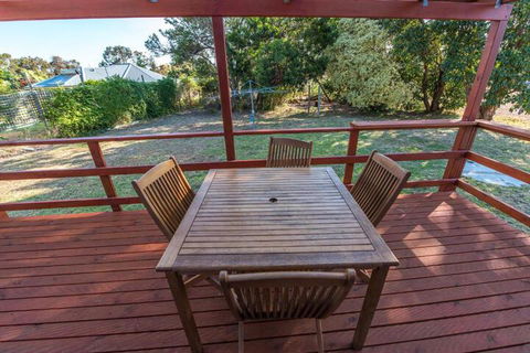 Miramar Cottage - Inverell Accommodation 3