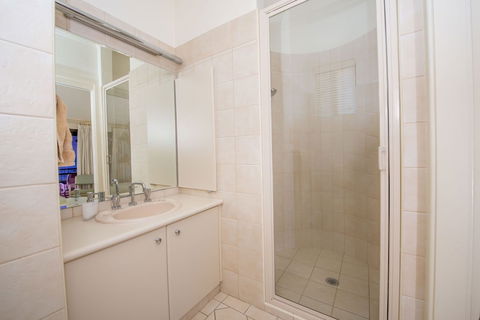 A Yachtsmans Rest Unit 4, 37 Victoria Parade - Inverell Accommodation 0