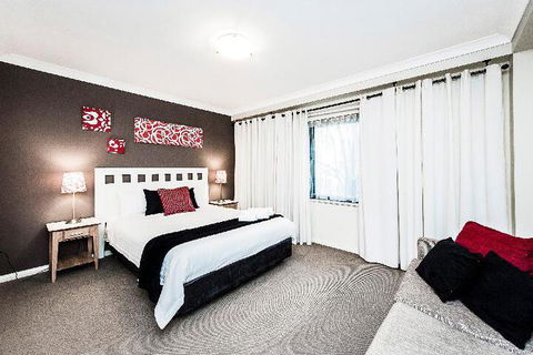 AirExec Apartments - Inverell Accommodation 3