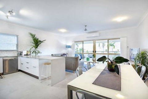 Sea Eagle On Airlie Airlie Beach - Inverell Accommodation 0