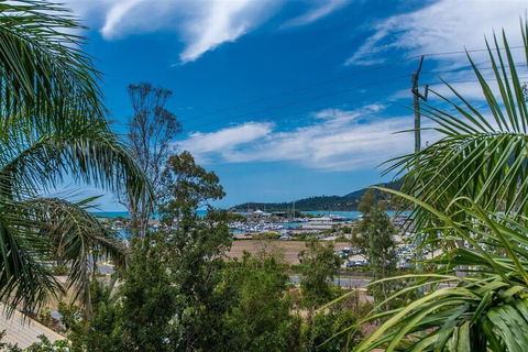 Palm Retreat - Inverell Accommodation 4