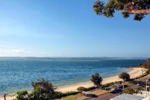 3 Bedroom House Classic View 2 / 49 Victoria Parade FREE WIFI - Inverell Accommodation 4