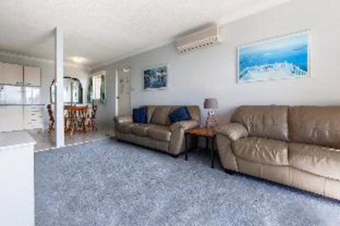 2 Bedroom Apartment Castaways Unit 1 - Inverell Accommodation 1