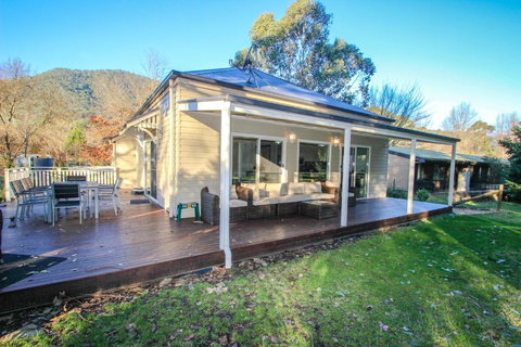 Dieudonne - Inverell Accommodation 6