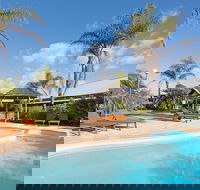 Dunsborough Town Units - Inverell Accommodation