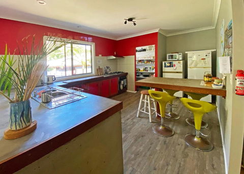 KiteSurf 1770 Beach House - Inverell Accommodation 4