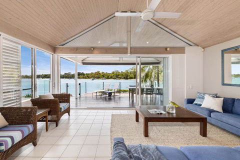 22 Noosa Parade - Inverell Accommodation 6