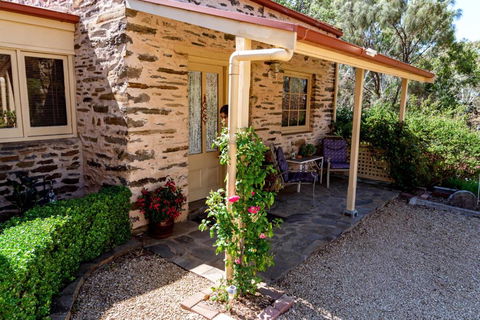 Gasworks B & B Cottages - Inverell Accommodation 4