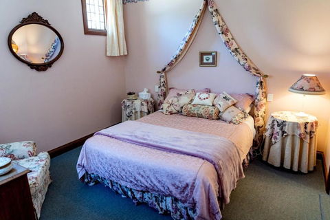 Gasworks B & B Cottages - Inverell Accommodation 3