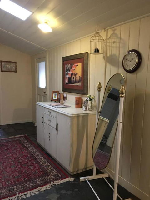 Gasworks B & B Cottages - Inverell Accommodation 5