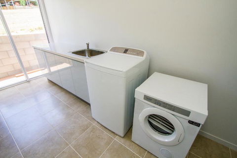 Slipaway - Inverell Accommodation 1