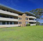 Right on the sands at Little Beach  walk to the heart of Nelson Bay