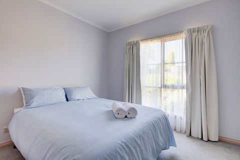 Avalon Cottage - Inverell Accommodation 5