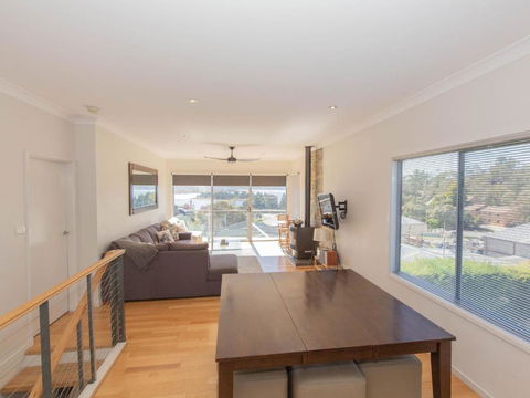 Aspect 2 / 8a Poly Cow Lane - Inverell Accommodation 4