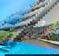 Sea Forever on Azure Airlie Beach - Inverell Accommodation