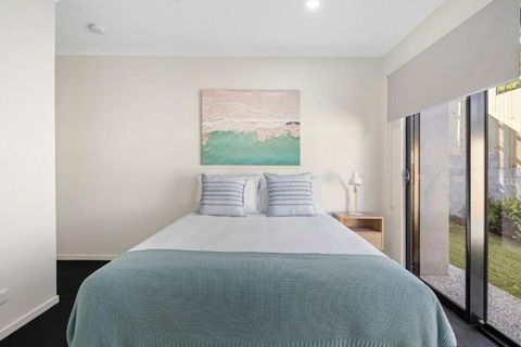 DAYDREAMING Airlie Beach Water Views & Only 200m To Boardwalk. - Inverell Accommodation 3