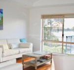 Riverside Views Hawks Nest - Inverell Accommodation