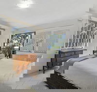 Hop Skip Jump Away From Hastings Unit 6 Descola 6 Noosa Drive - Inverell Accommodation