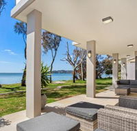Paradise Beach House Waterfront with Heated Pool