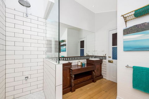 Gorgeous Home 3 Mins To Strand - Inverell Accommodation 6