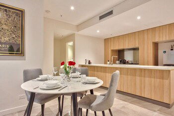 Apartment Darling Harbour Day St. 3 - Inverell Accommodation 4
