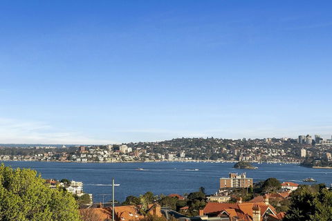 Modern Two Bedroom Apartment With Views HARIS - Inverell Accommodation 3