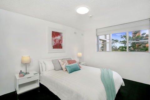 Modern Two Bedroom Apartment With Views HARIS - Inverell Accommodation 2