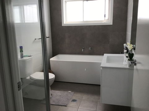 Discover Beach Retreat - Inverell Accommodation 6