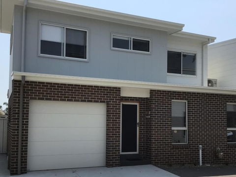 Discover Beach Retreat - Inverell Accommodation 0