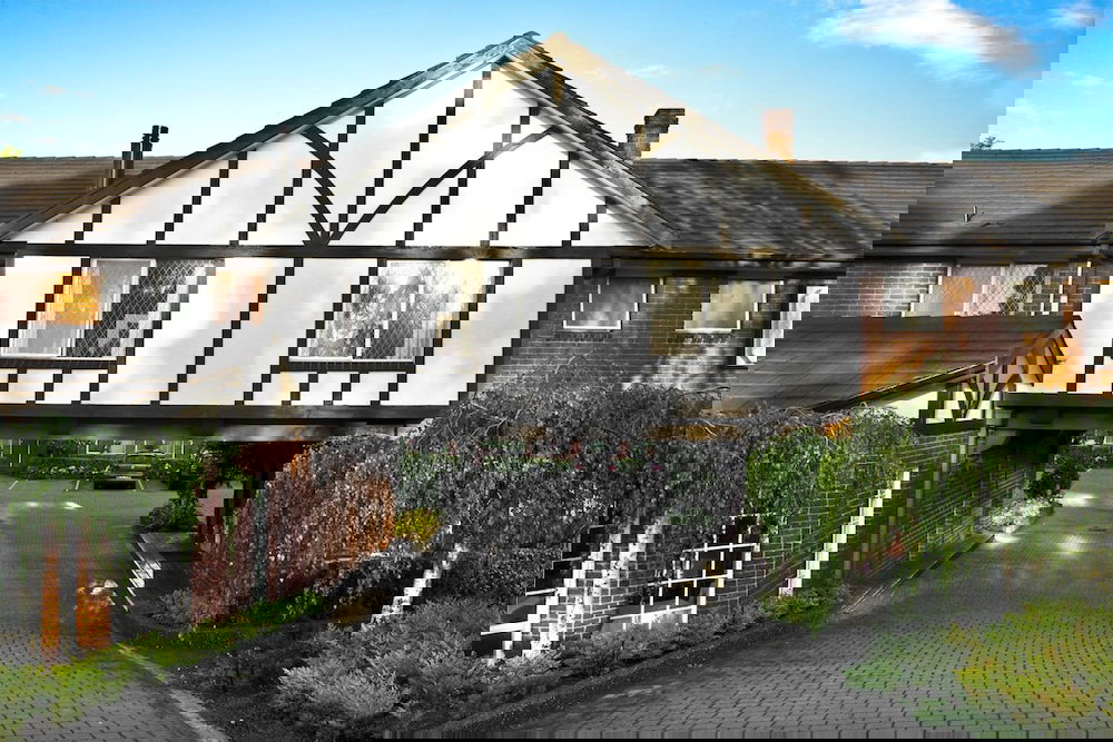 Blackburn North VIC Inverell Accommodation